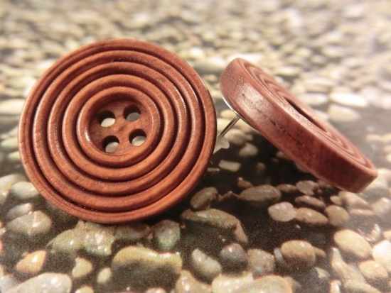 braune Rillen Holzknopf Ohrstecker Natur Button